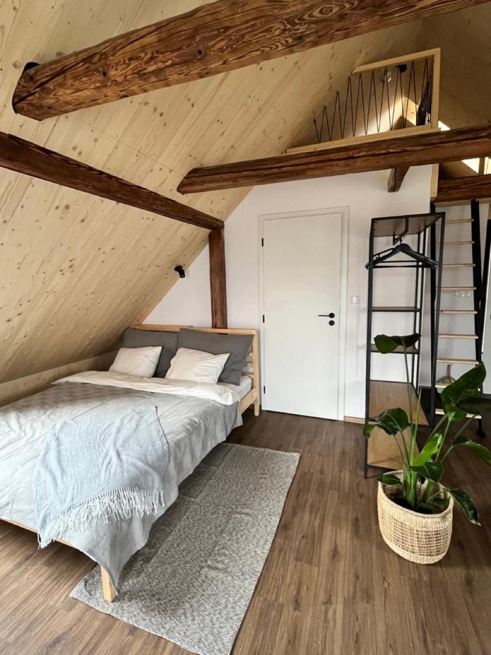 Sanky Apartmany Liberec Buitenkant foto