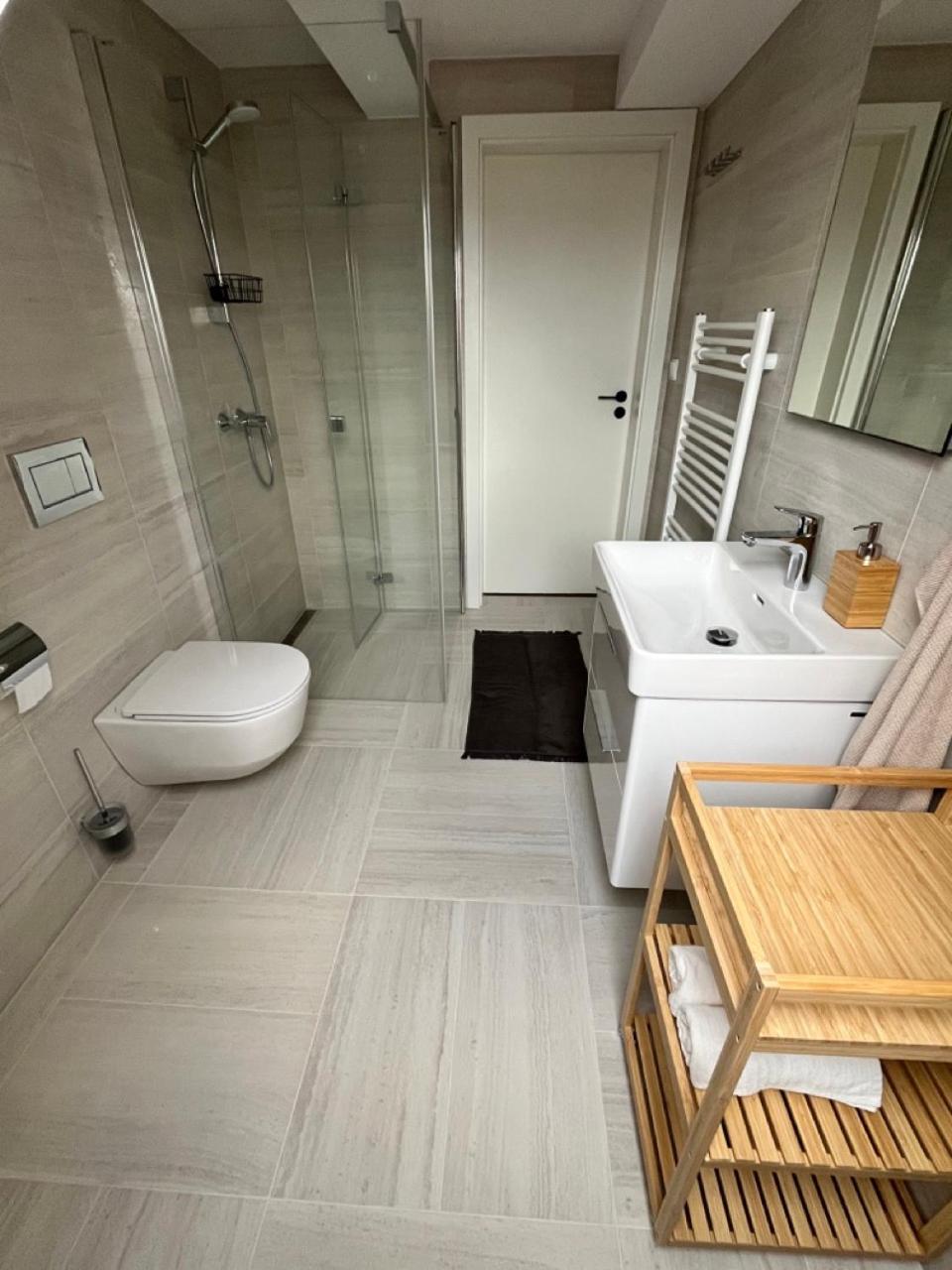 Sanky Apartmany Liberec Buitenkant foto