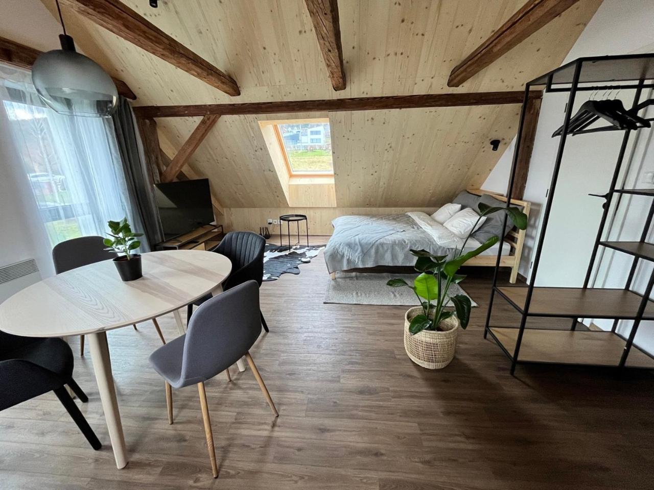 Sanky Apartmany Liberec Buitenkant foto
