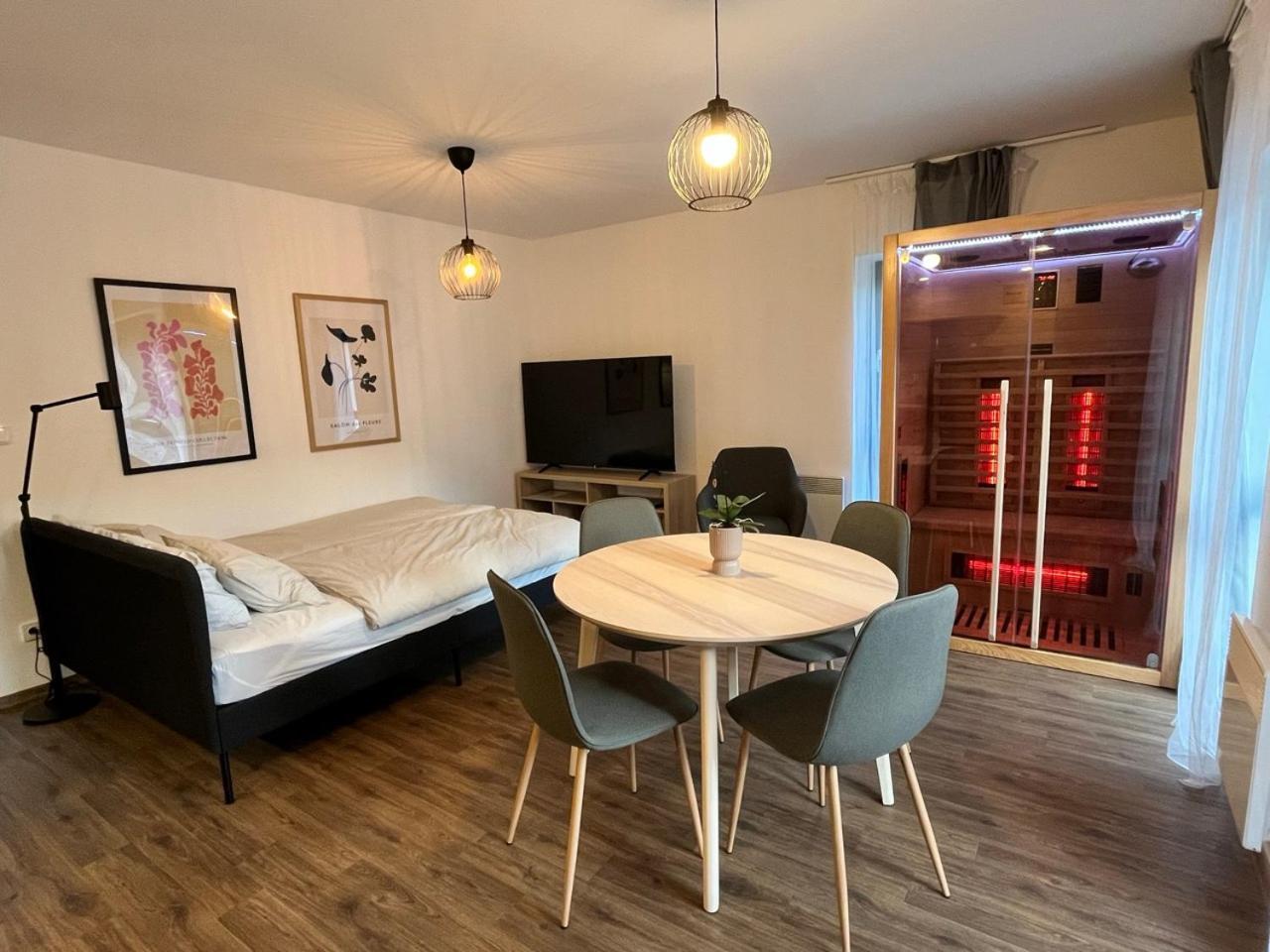 Sanky Apartmany Liberec Buitenkant foto