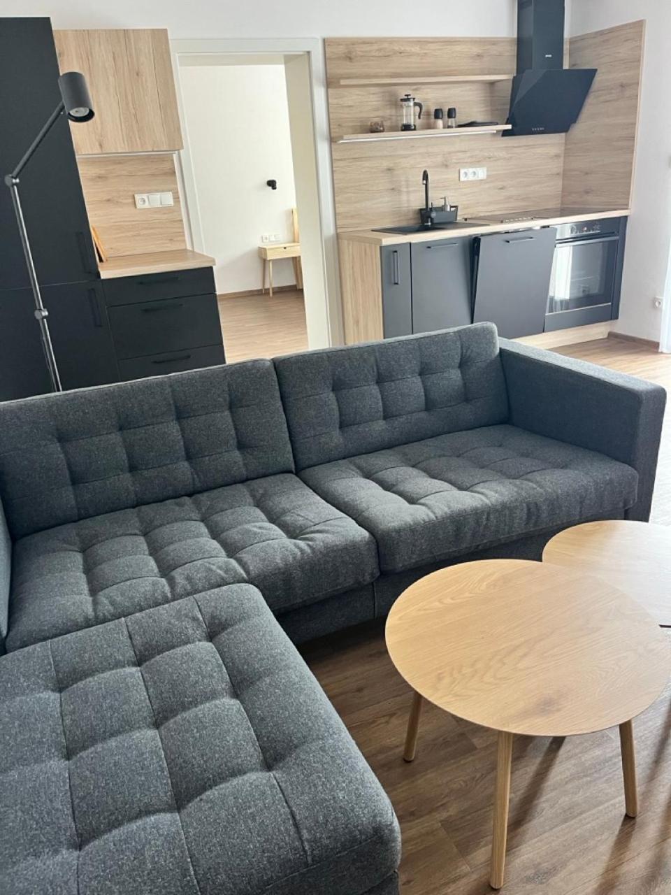 Sanky Apartmany Liberec Buitenkant foto