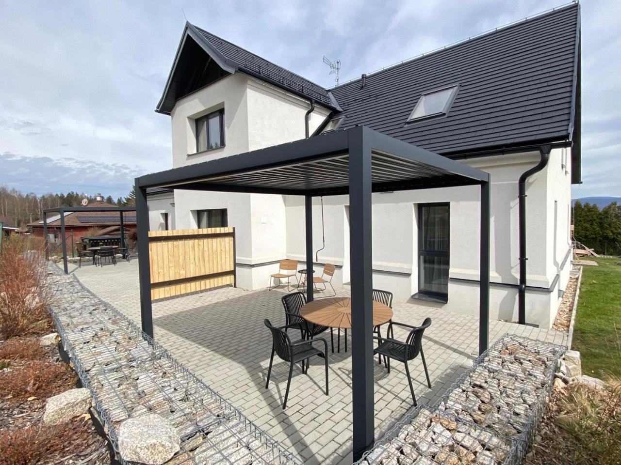 Sanky Apartmany Liberec Buitenkant foto